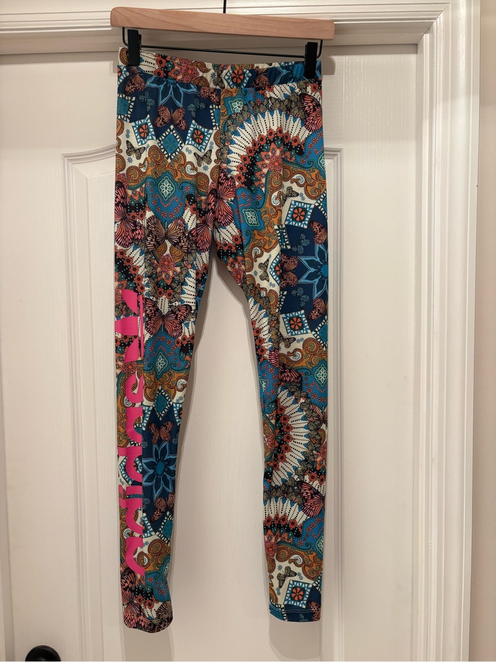 Women’s Adidas Originals x FARM Rio "Borbomix" leggings size S